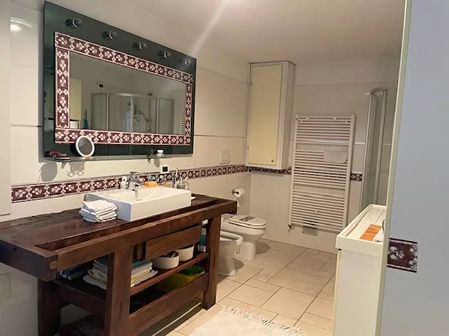 Immagine 32 di Bed & Breakfast in vendita  a Correzzola