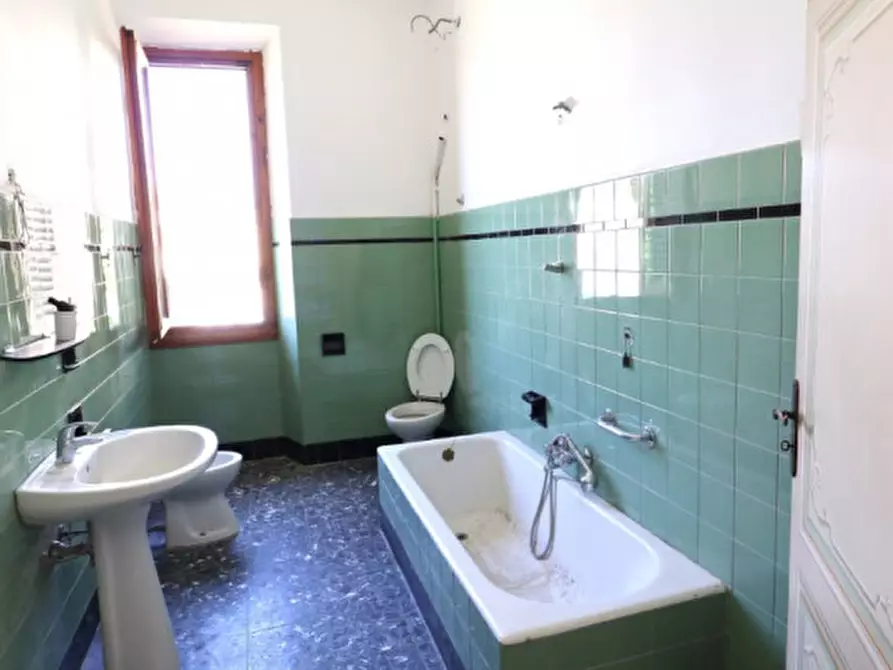 Immagine 8 di Casa bifamiliare in vendita  a Montevarchi