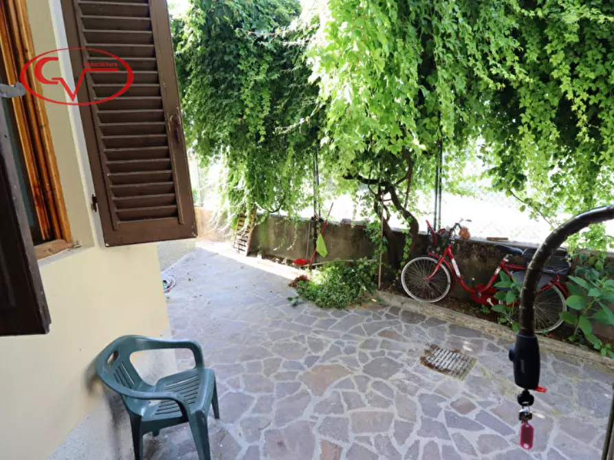 Immagine 27 di Casa bifamiliare in vendita  a Montevarchi