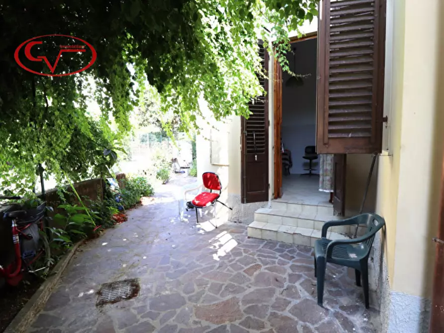 Immagine 31 di Casa bifamiliare in vendita  a Montevarchi
