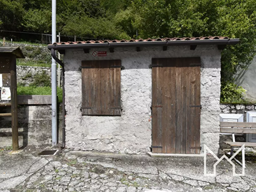 Immagine 4 di Rustico / casale in vendita  a Valbrenta