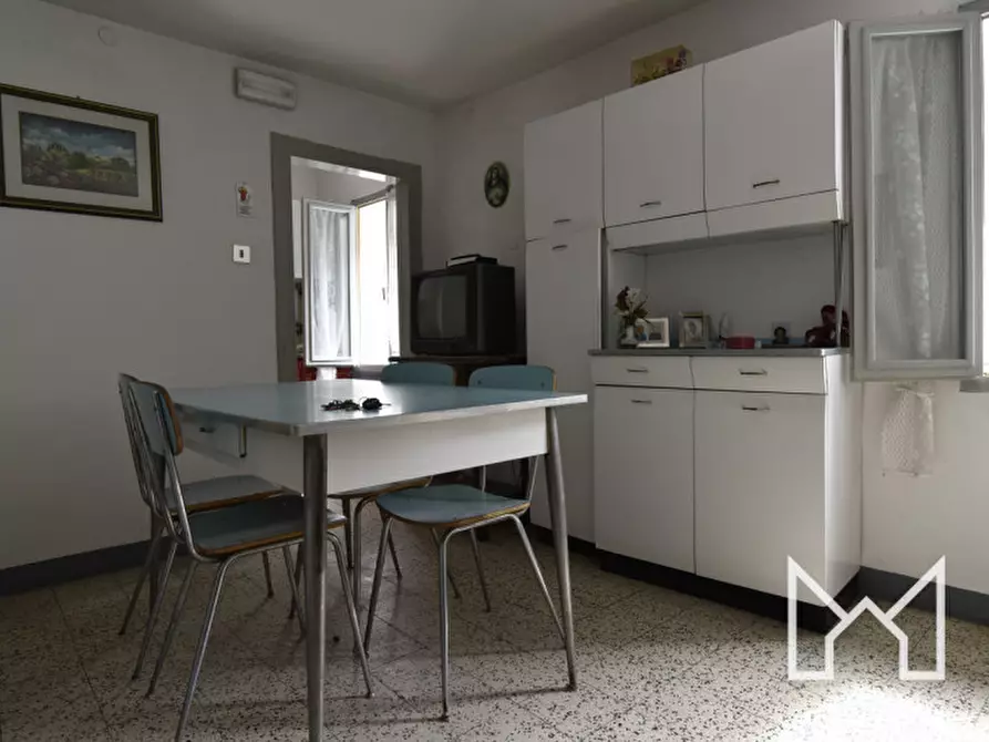 Immagine 9 di Rustico / casale in vendita  a Valbrenta