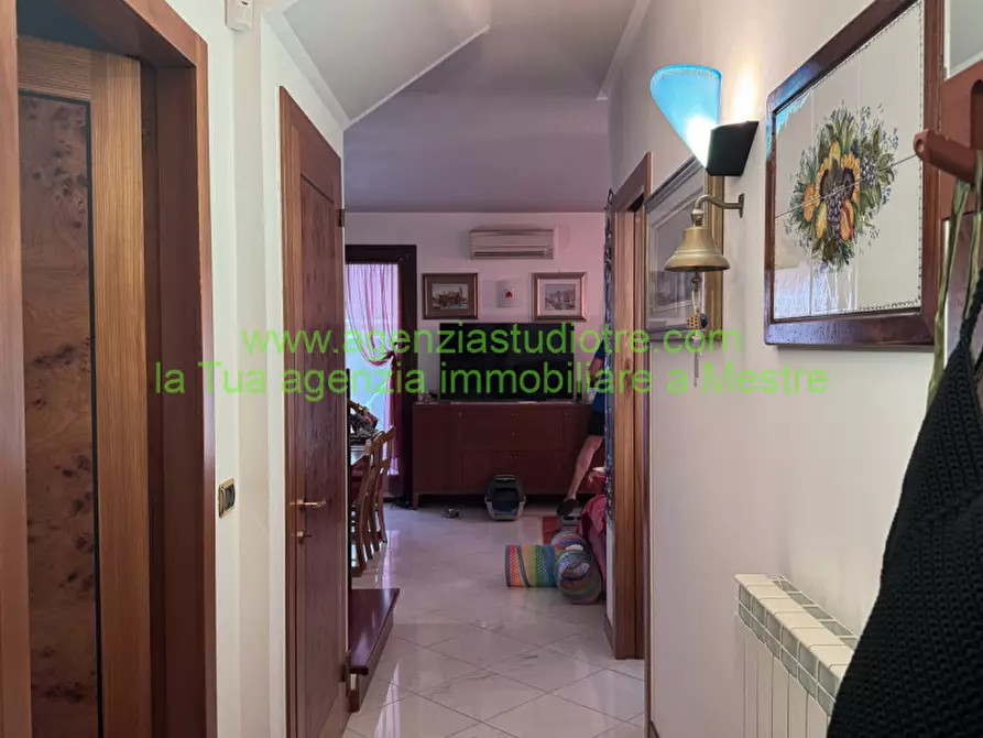 Immagine 5 di Villetta a schiera in vendita  in Via Daniele Comboni 50 a Venezia