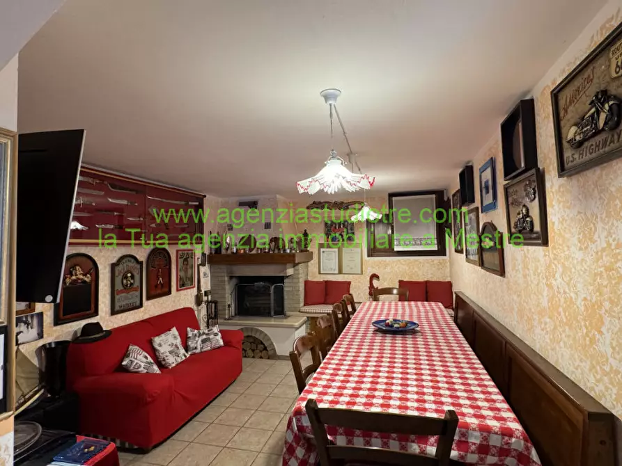 Immagine 25 di Villetta a schiera in vendita  in Via Daniele Comboni 50 a Venezia