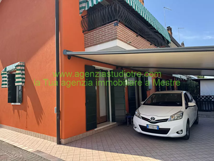Immagine 31 di Villetta a schiera in vendita  in Via Daniele Comboni 50 a Venezia