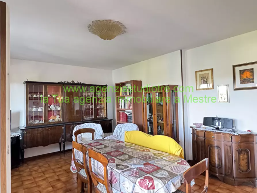 Immagine 9 di Appartamento in vendita  in Via Amedeo Modigliani a Venezia