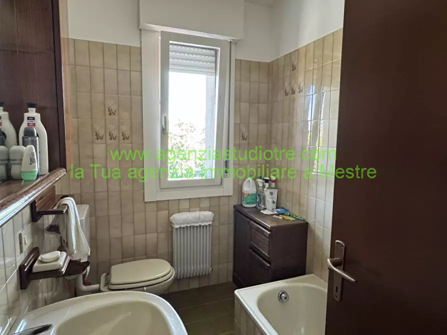 Immagine 16 di Appartamento in vendita  in Via Amedeo Modigliani a Venezia