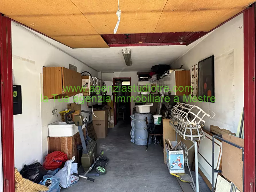 Immagine 20 di Appartamento in vendita  in Via Amedeo Modigliani a Venezia