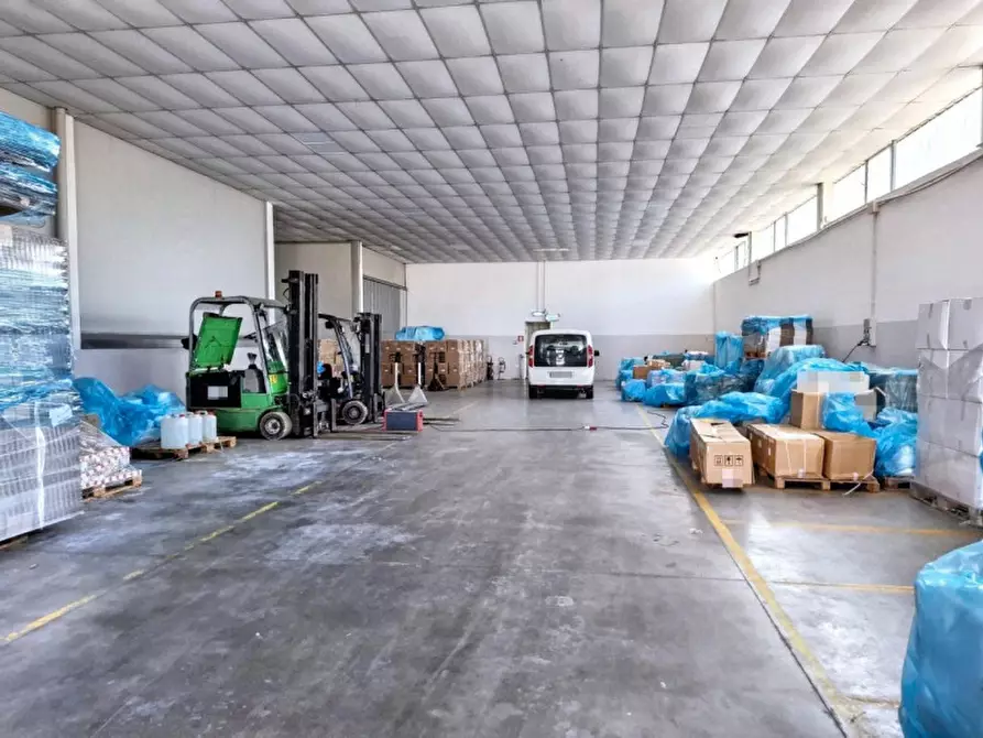 Immagine 10 di Capannone industriale in vendita  in Via Bagnarolo, Gadesco-Pieve Delmona CR, Italia a Vescovato
