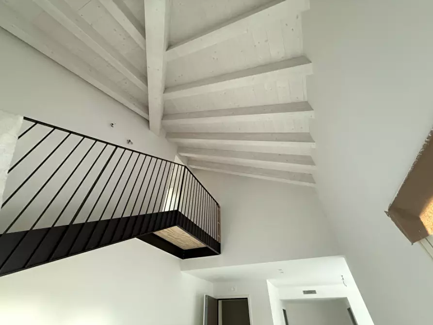 Immagine 8 di Appartamento in vendita  in Via Giacomo Puccini a Castelfranco Veneto