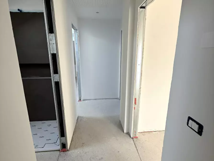 Immagine 16 di Appartamento in vendita  in Via Giacomo Puccini a Castelfranco Veneto