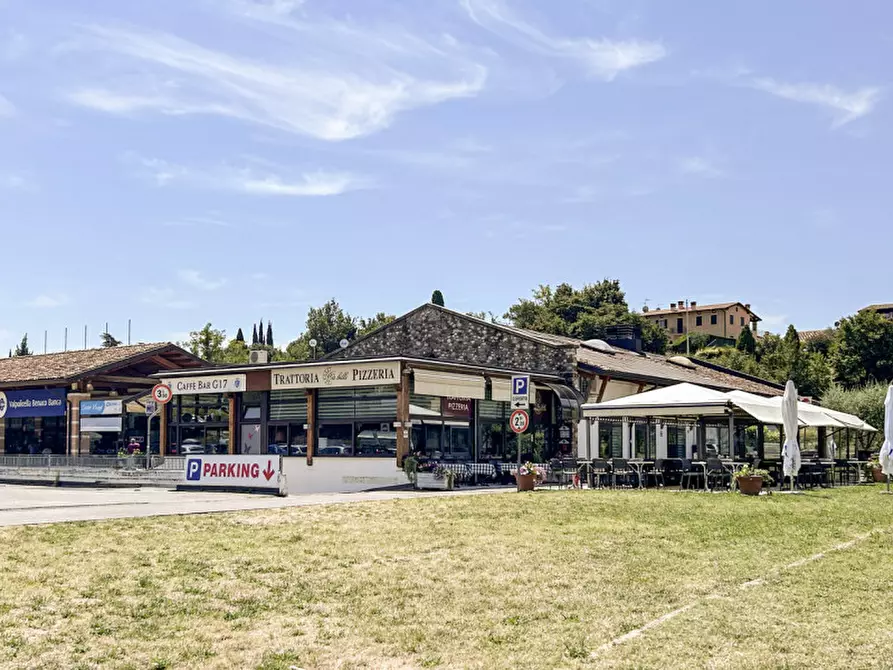 Immagine 26 di Magazzino in vendita  in Piazza Della Repubblica a Costermano sul Garda