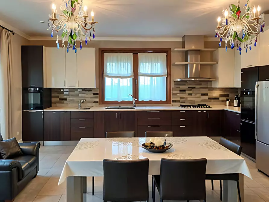 Immagine 1 di Casa indipendente in vendita  in Via Angelina Merlin a Pozzonovo