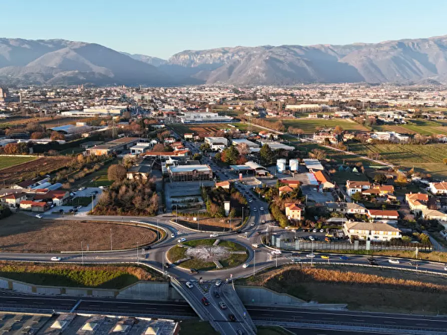 Immagine 4 di Capannone industriale in vendita  in Via Crocerone a Rosà