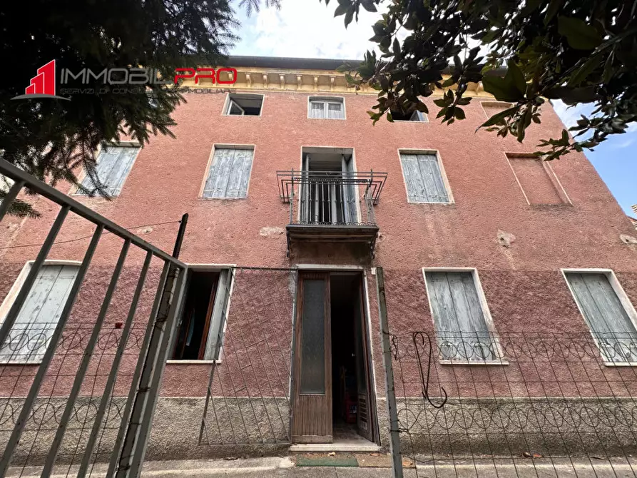 Immagine 1 di Casa bifamiliare in vendita  in Via Trento, 76 a Piovene Rocchette