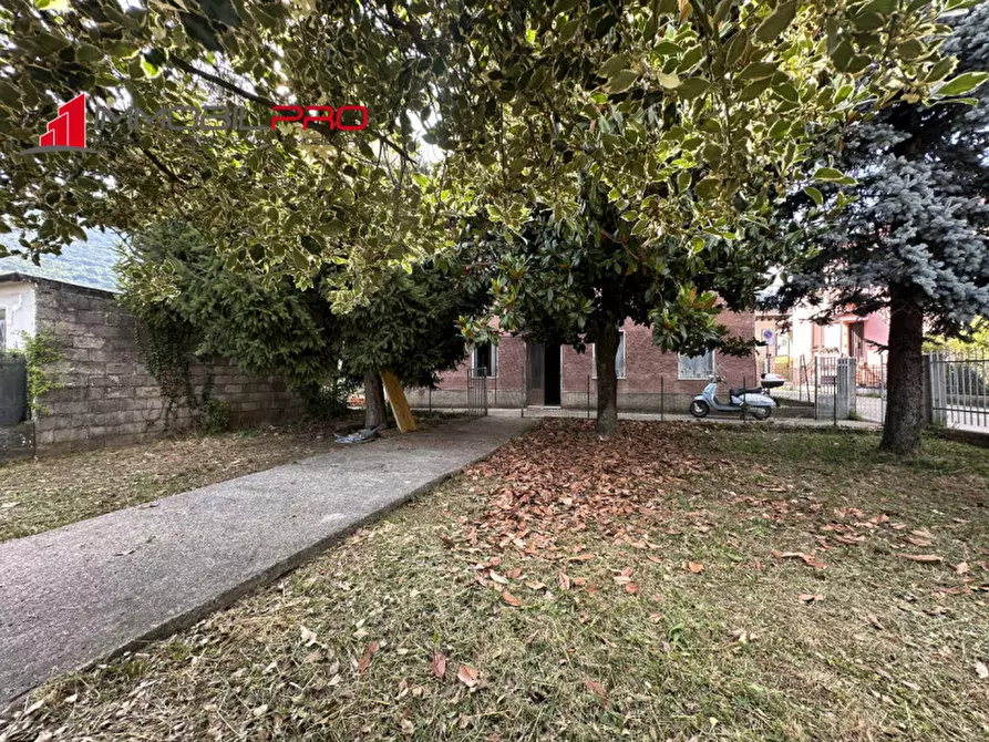 Immagine 3 di Casa bifamiliare in vendita  in Via Trento, 76 a Piovene Rocchette