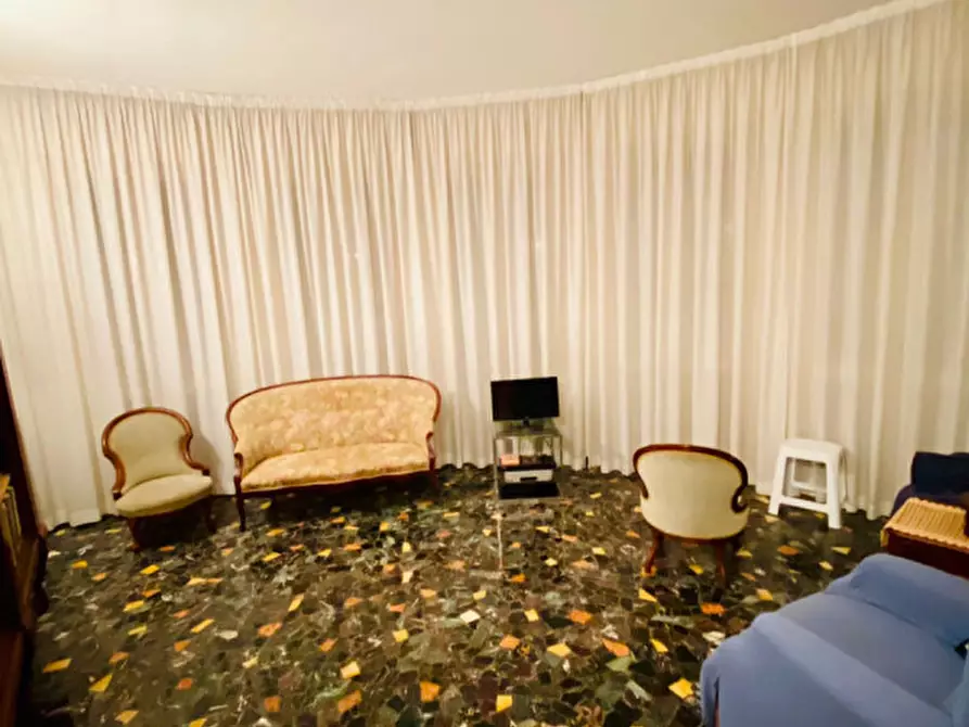 Immagine 3 di Attico in vendita  in via podenone a Padova