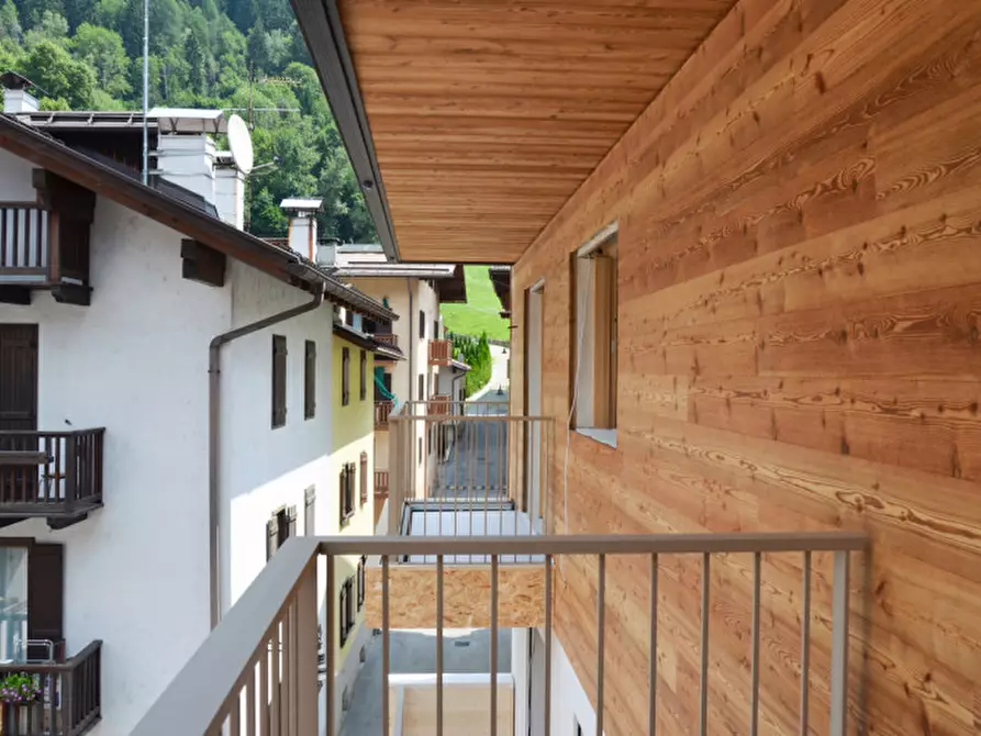 Immagine 5 di Appartamento in vendita  in Via Binelli, 3 a Pinzolo