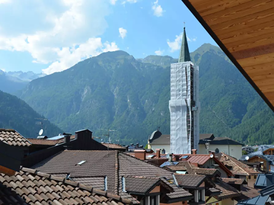Immagine 22 di Appartamento in vendita  in Via Binelli, 3 a Pinzolo