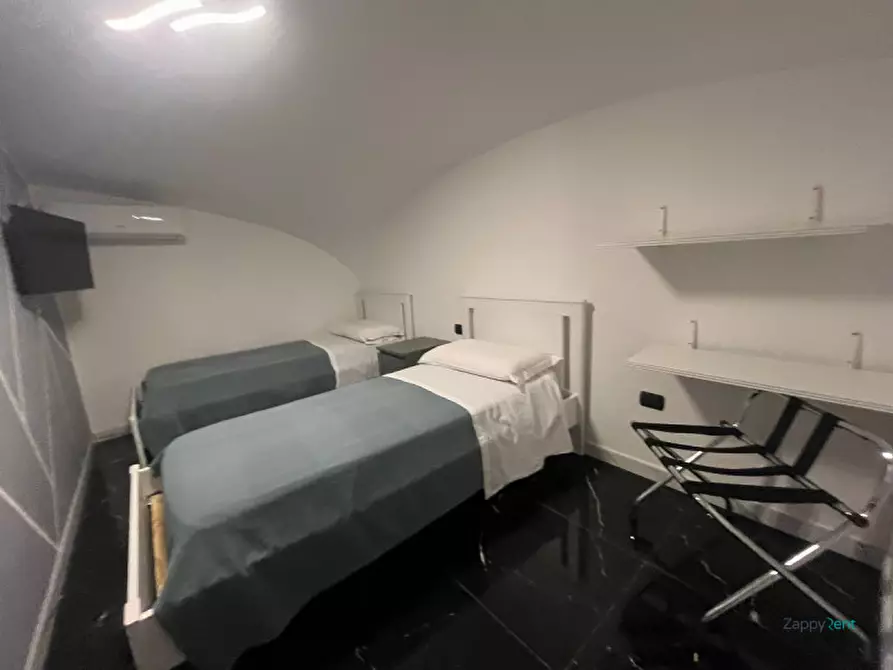 Immagine 17 di Appartamento in affitto  in Via San Attanasio, 60 a Napoli