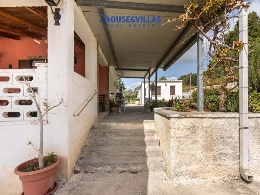 Immagine 17 di Villa in vendita  in mammanelli a Avola