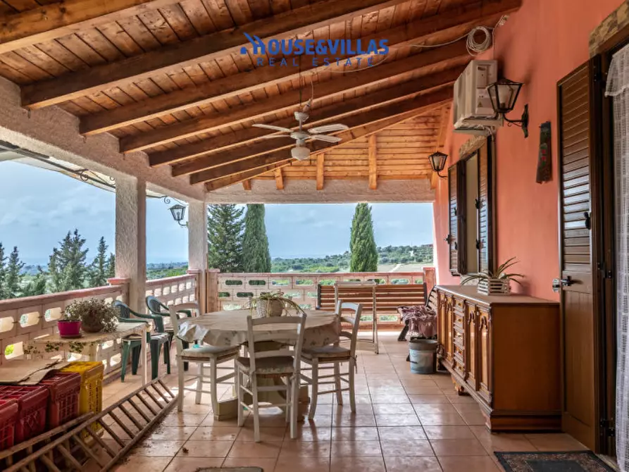 Immagine 19 di Villa in vendita  in mammanelli a Avola