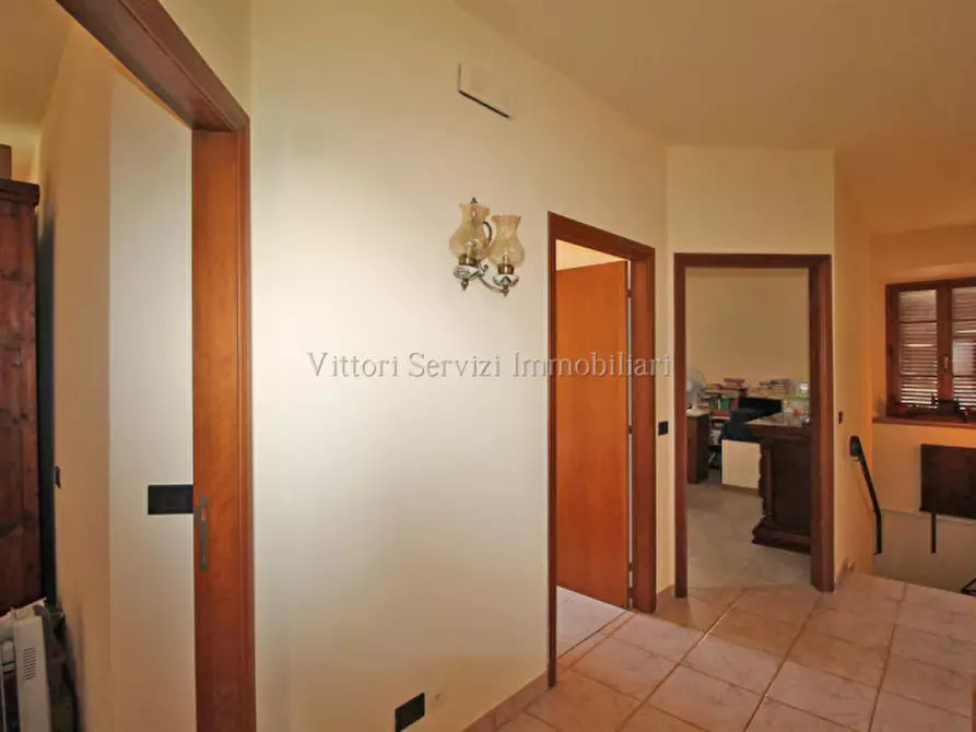 Immagine 6 di Casa bifamiliare in vendita  in Via Dei Fossi a Sinalunga