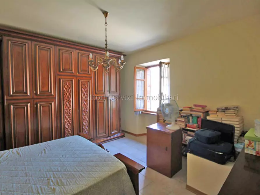 Immagine 7 di Casa bifamiliare in vendita  in Via Dei Fossi a Sinalunga