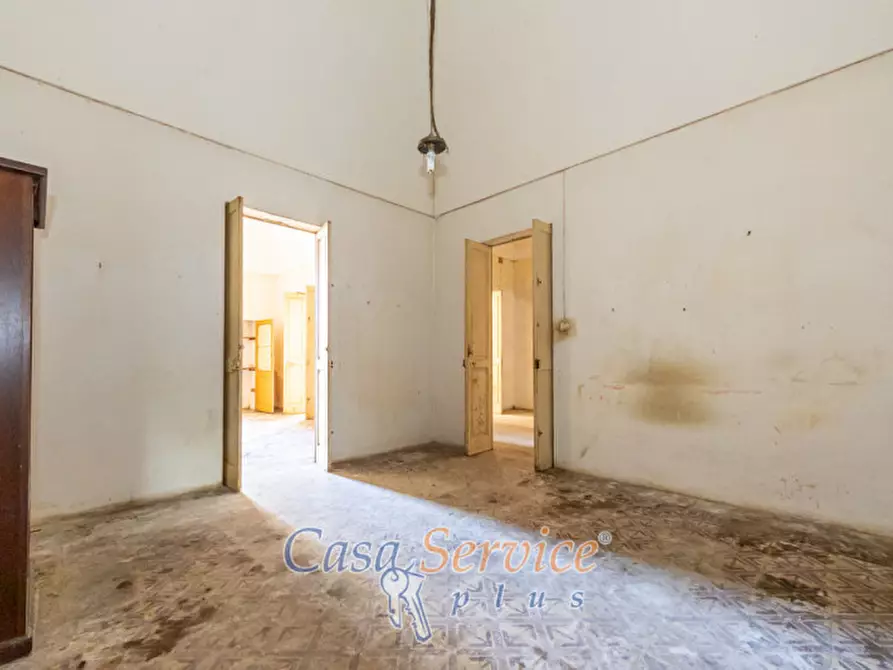 Immagine 10 di Casa indipendente in vendita  in Via Gaetano Vinci a Parabita