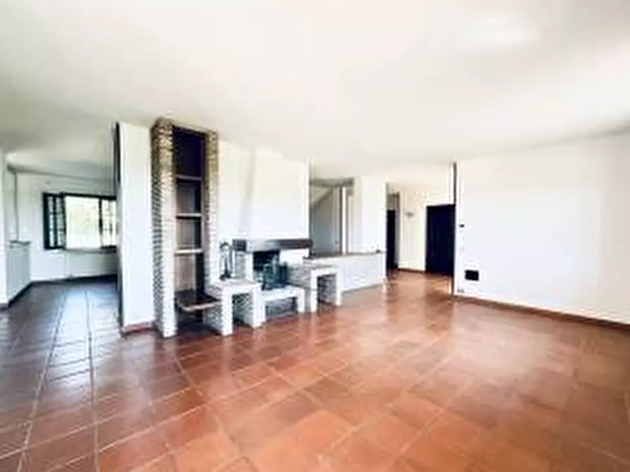 Immagine 20 di Villa in vendita  a Montebelluna