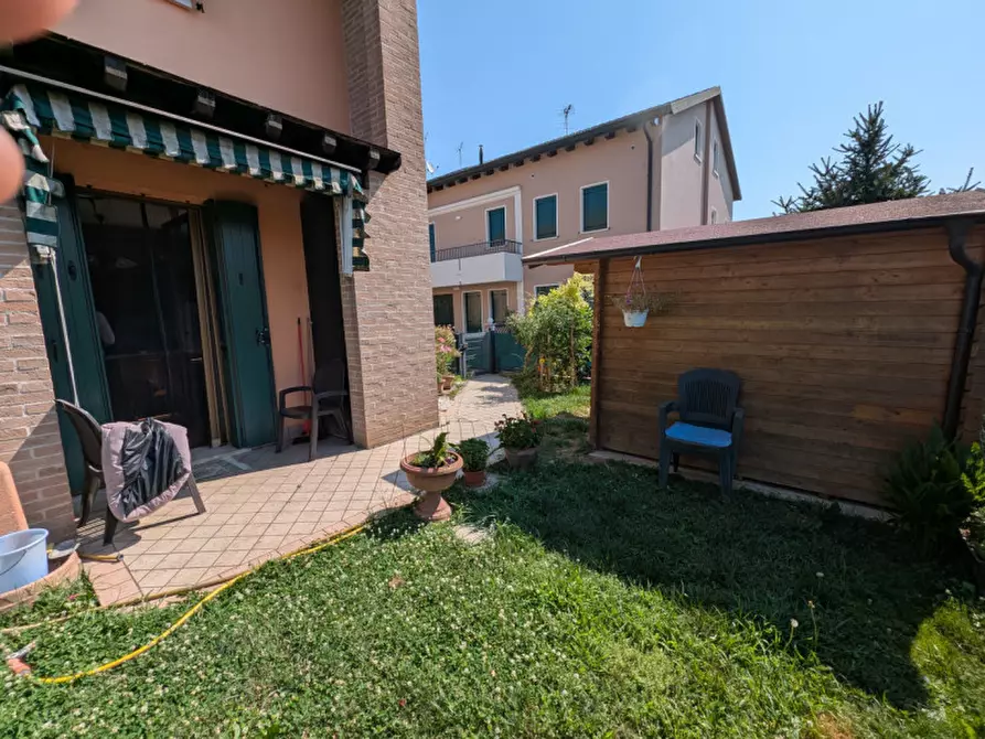 Immagine 2 di Villetta a schiera in vendita  in Via Mo. G. Pierobon a Massanzago