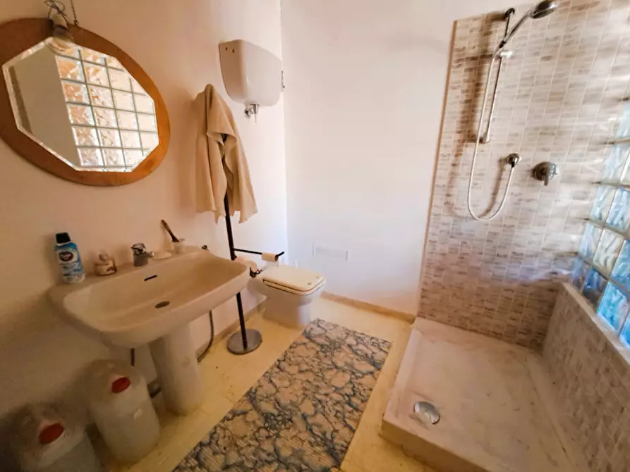 Immagine 10 di Casa indipendente in vendita  in loc. Toppello a Passignano Sul Trasimeno