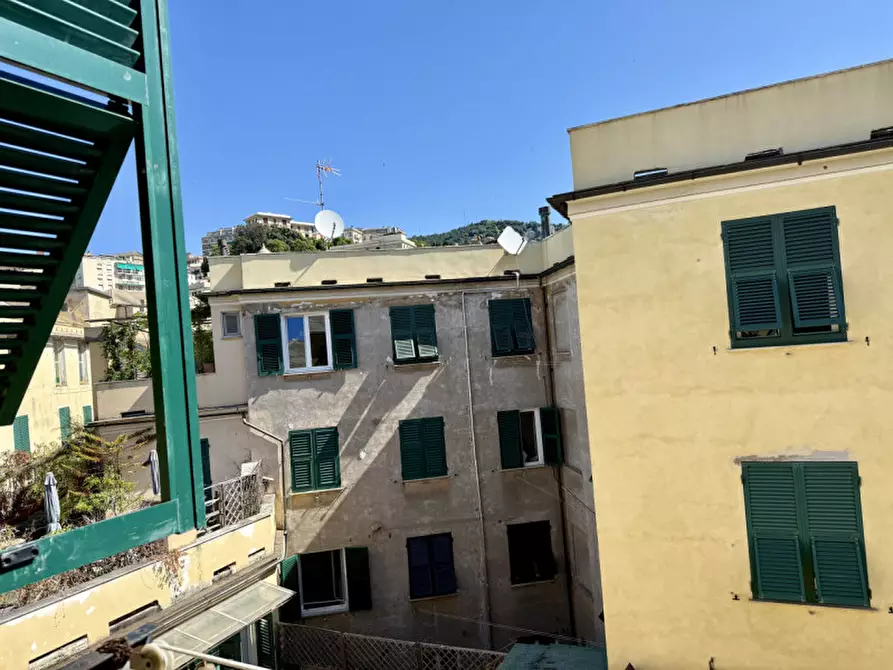 Immagine 5 di Appartamento in vendita  in Via Di Pre 20 a Genova