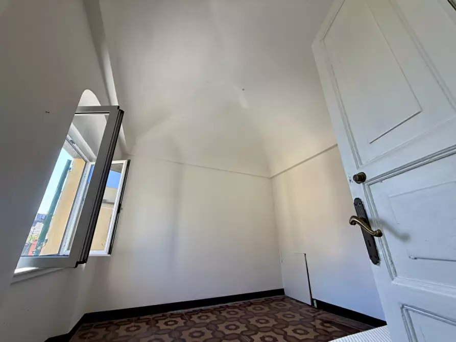 Immagine 9 di Appartamento in vendita  in Via Di Pre 20 a Genova