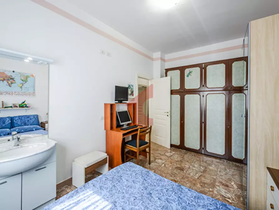 Immagine 23 di Appartamento in vendita  in Via Ezio Vanoni a Parma