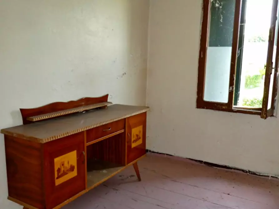 Immagine 12 di Rustico / casale in vendita  in Via Spine a Monticello Conte Otto