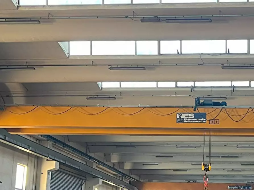 Immagine 2 di Capannone industriale in vendita  a Castelfranco Veneto