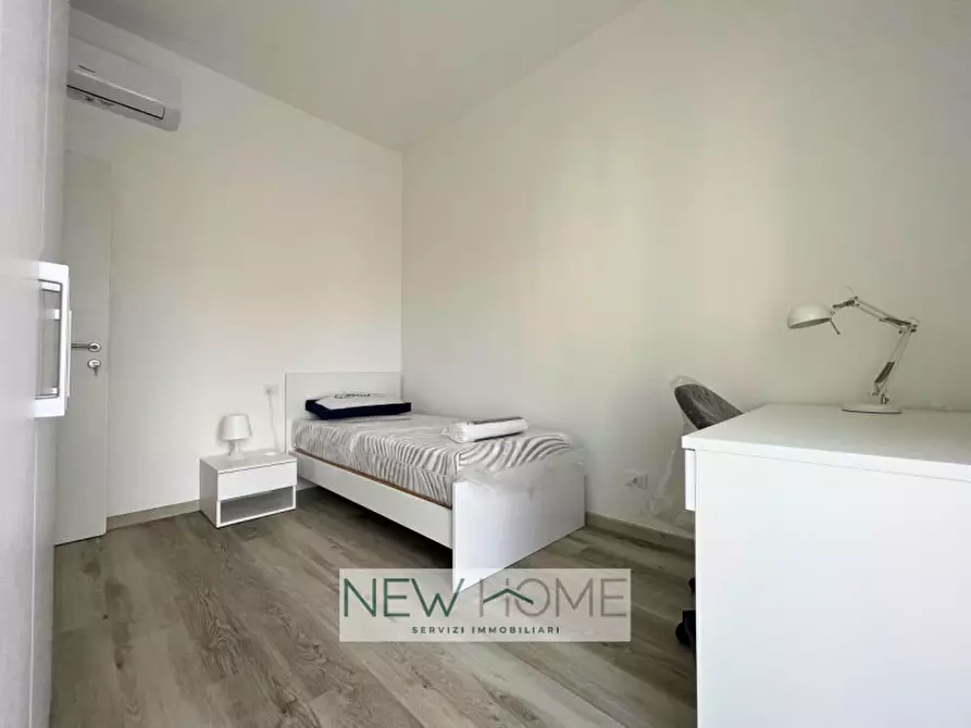 Immagine 1 di Camera in affitto  in Via Alberto dalla Scala 10 a Verona