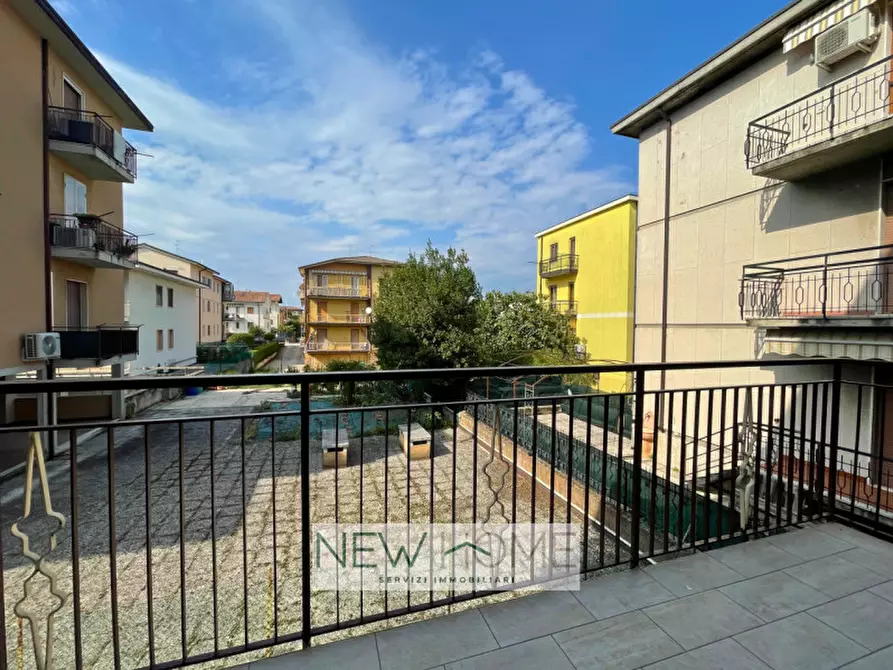 Immagine 4 di Camera in affitto  in Via Alberto dalla Scala 10 a Verona
