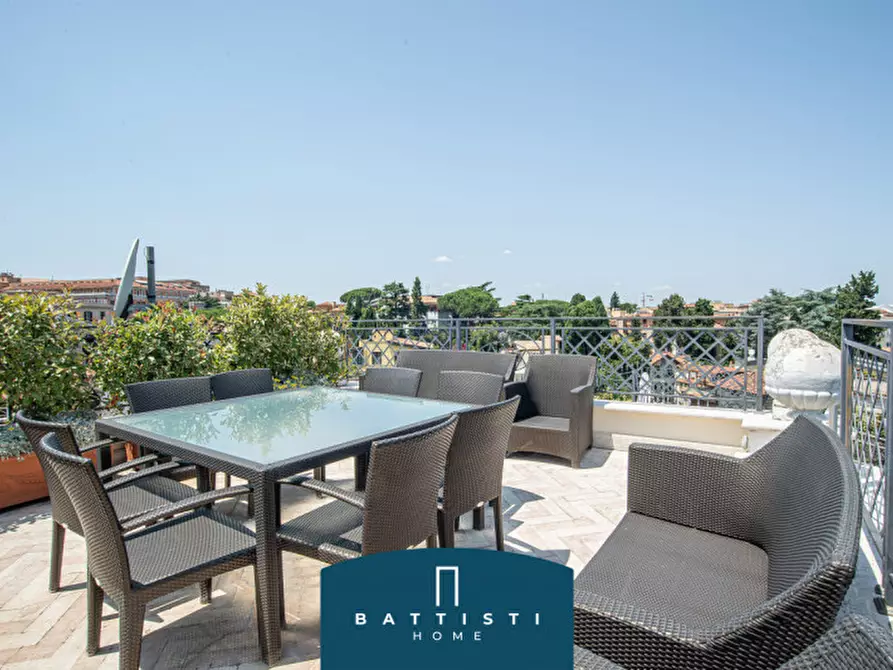 Immagine 10 di Palazzo in vendita  in Via Giovanni Battista Morgagni a Roma