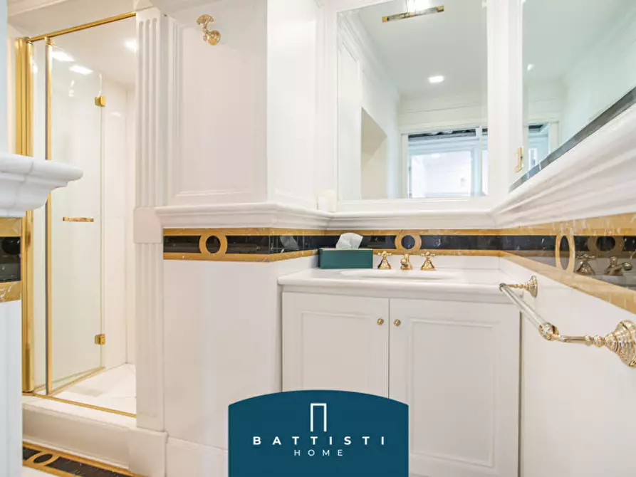 Immagine 22 di Palazzo in vendita  in Via Giovanni Battista Morgagni a Roma