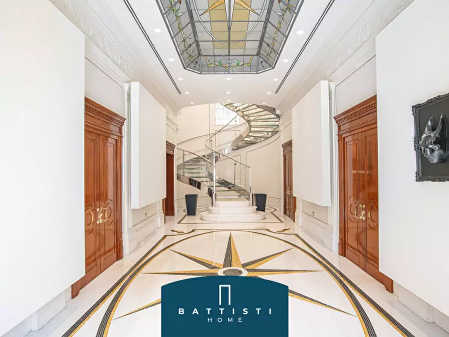 Immagine 49 di Palazzo in vendita  in Via Giovanni Battista Morgagni a Roma