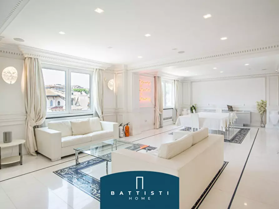 Immagine 55 di Palazzo in vendita  in Via Giovanni Battista Morgagni a Roma