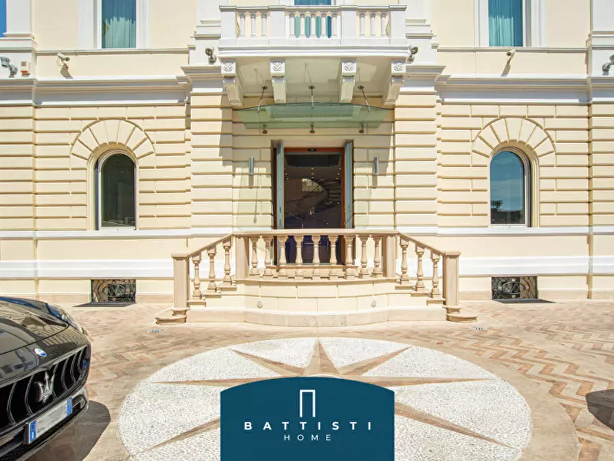 Immagine 63 di Palazzo in vendita  in Via Giovanni Battista Morgagni a Roma