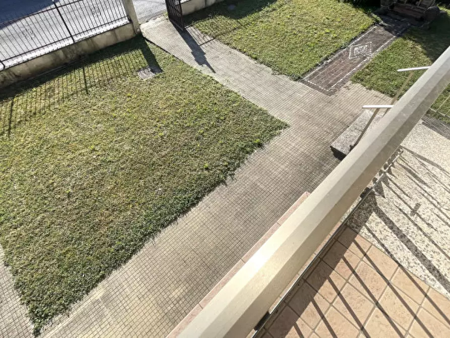 Immagine 2 di Villa in vendita  in Via Francesco Petrarca a San Donà Di Piave