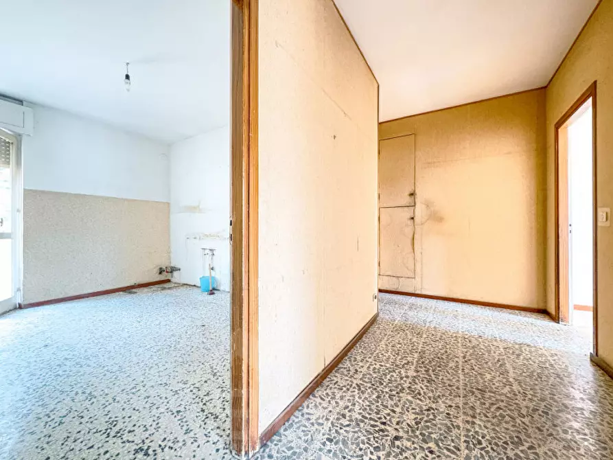 Immagine 4 di Appartamento in vendita  in via Piave a Pogno