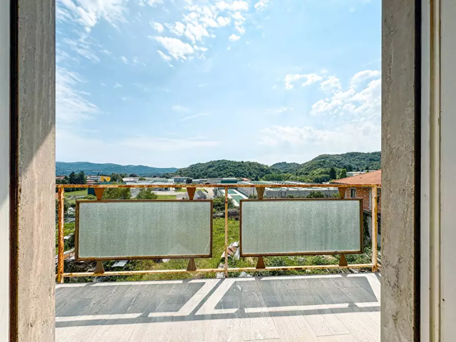 Immagine 5 di Appartamento in vendita  in via Piave a Pogno