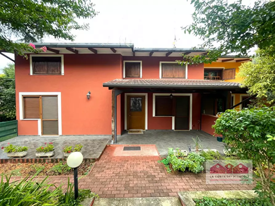 Immagine 2 di Casa bifamiliare in vendita  in Via Giardini 100 a Arcugnano