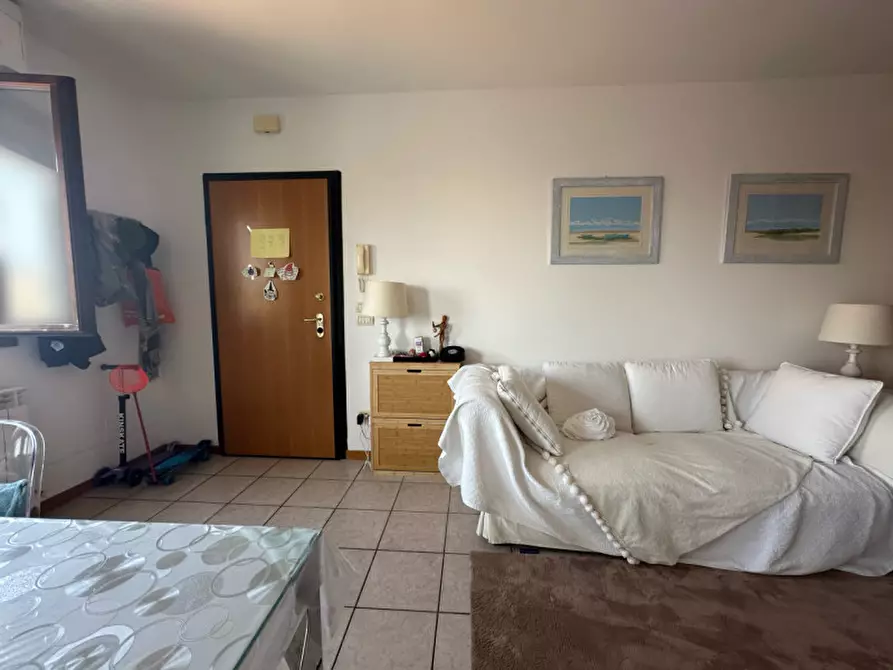 Immagine 5 di Appartamento in vendita  a Senigallia