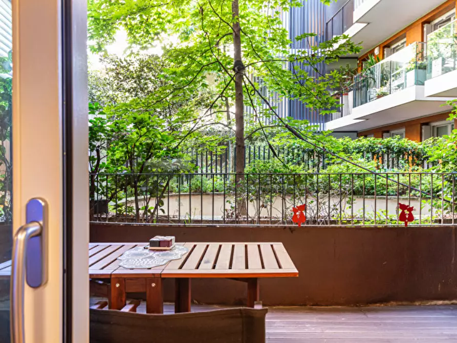 Immagine 1 di Appartamento in vendita  in Viale Monte Grappa 16 a Milano